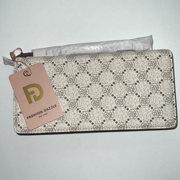 ❌SOLD❌Fashion Dazzle New York Zip Around Wallet-8.5Wx4Hin - Picture 12 of 15